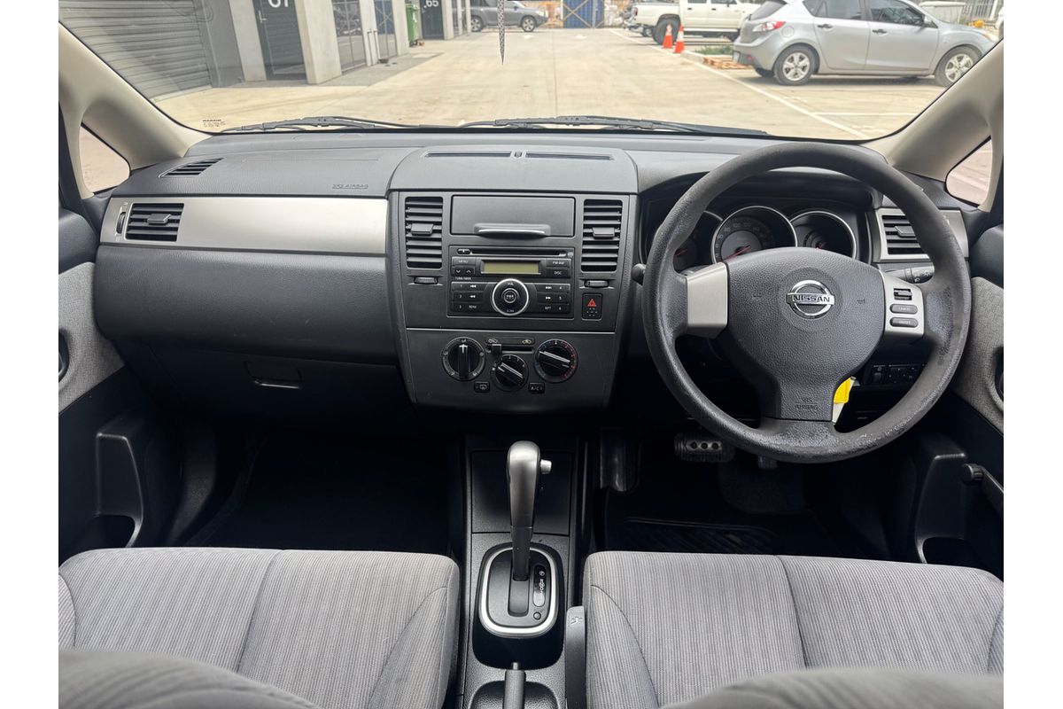 2008 Nissan Tiida ST C11