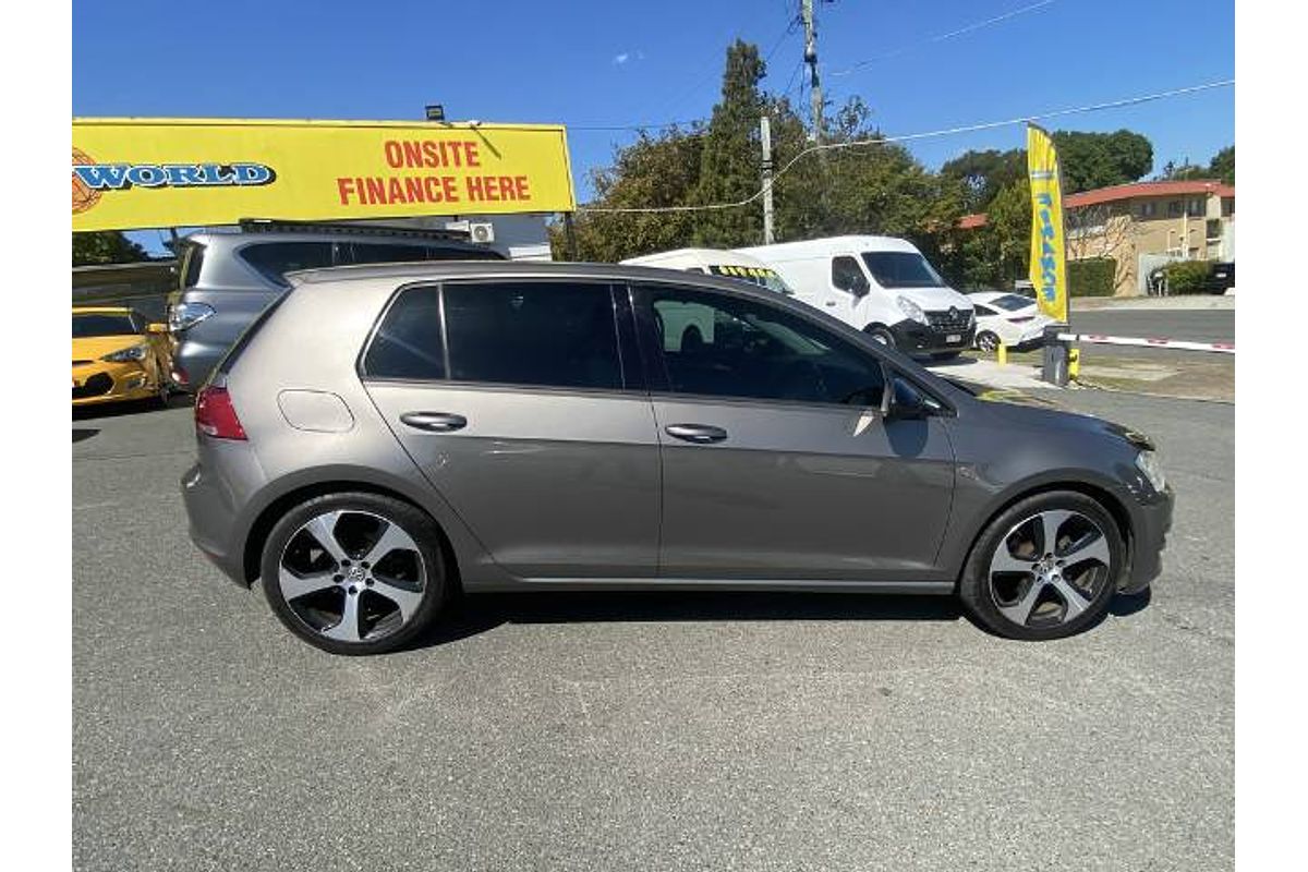 2014 Volkswagen Golf 90TSI 7