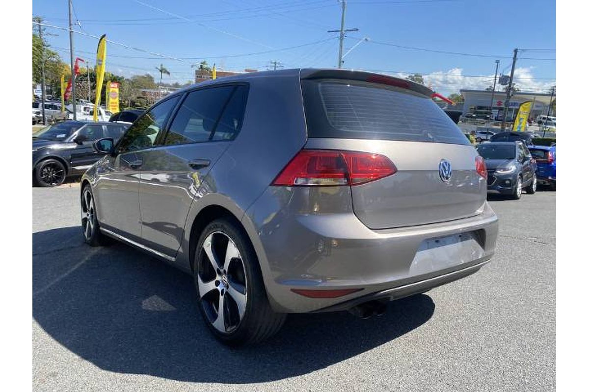 2014 Volkswagen Golf 90TSI 7