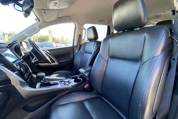 2017 Mitsubishi Pajero Sport Exceed QE