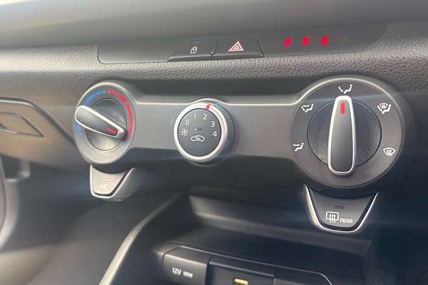 2022 Kia Rio S YB