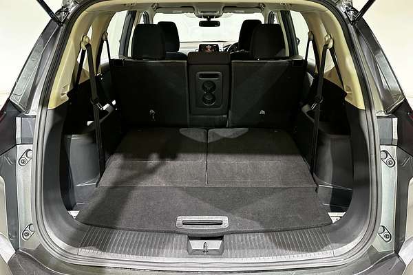 2024 Nissan X-TRAIL ST T33