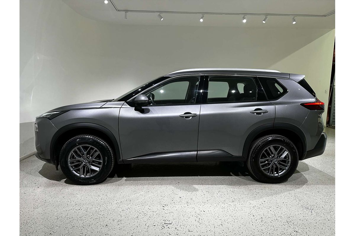 2024 Nissan X-TRAIL ST T33