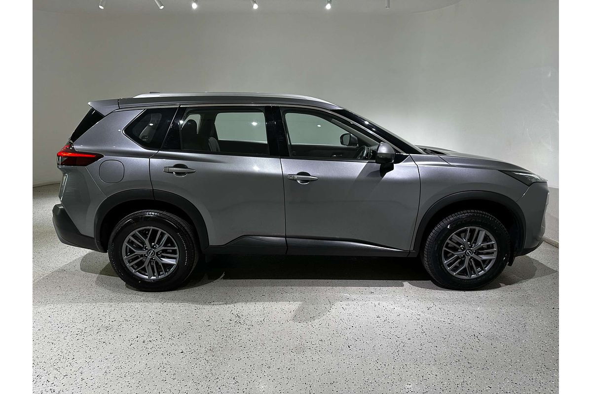 2024 Nissan X-TRAIL ST T33
