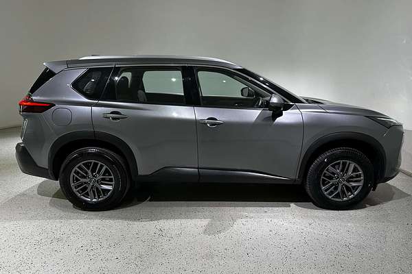 2024 Nissan X-TRAIL ST T33