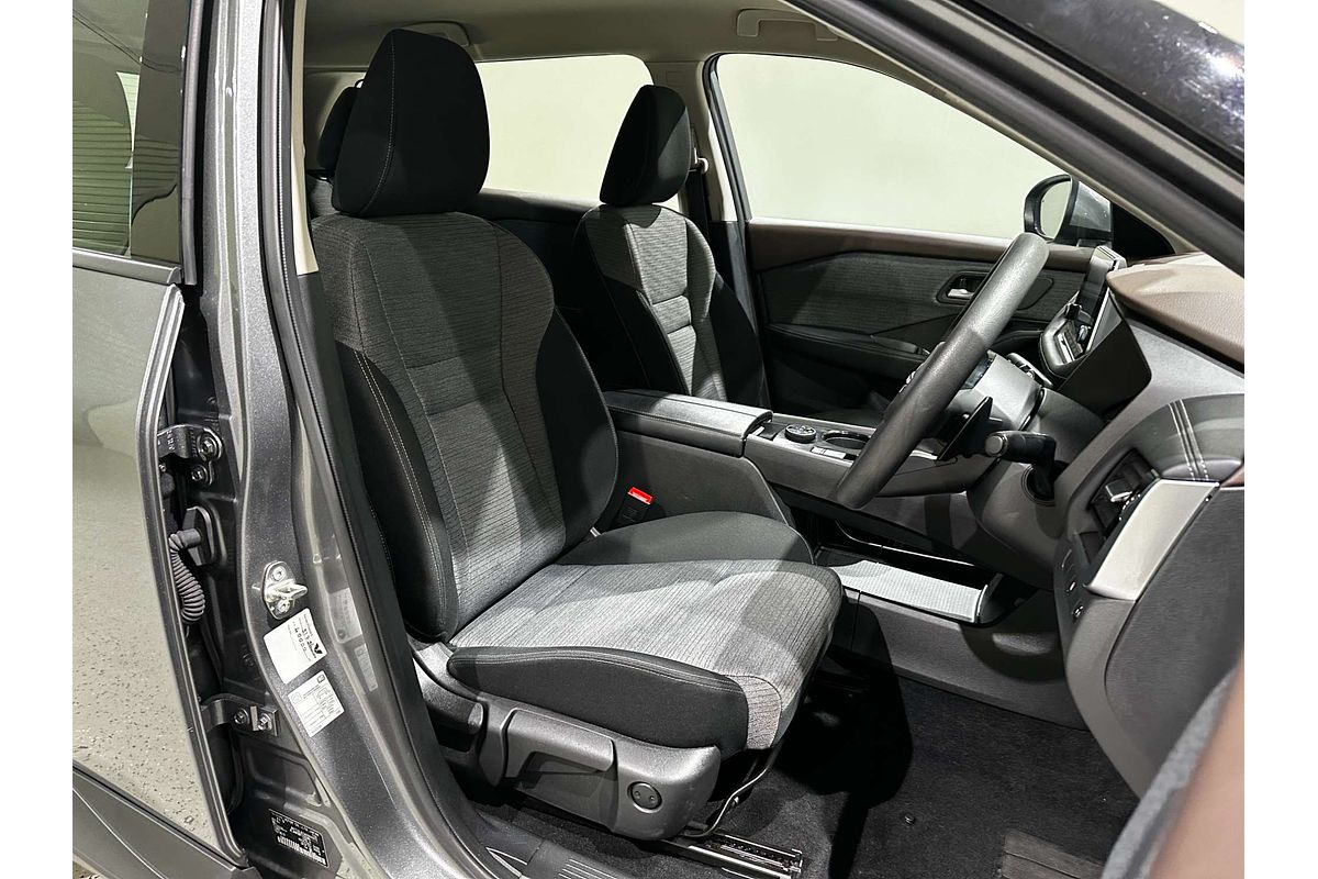 2024 Nissan X-TRAIL ST T33