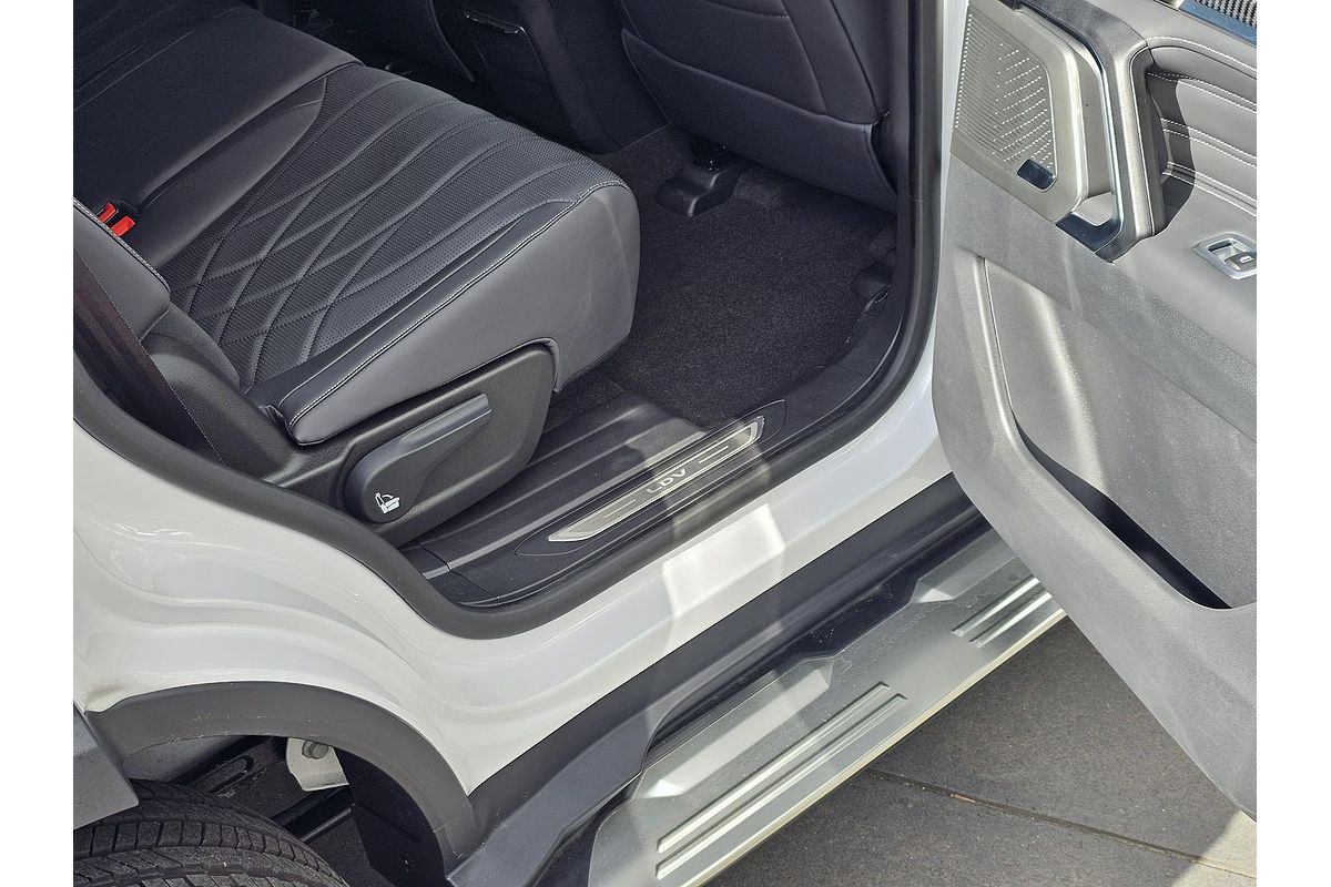 2025 LDV D90 Executive SV9A