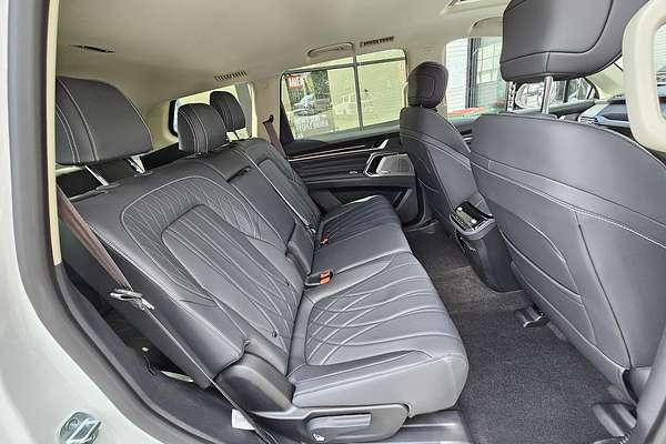 2025 LDV D90 Executive SV9A