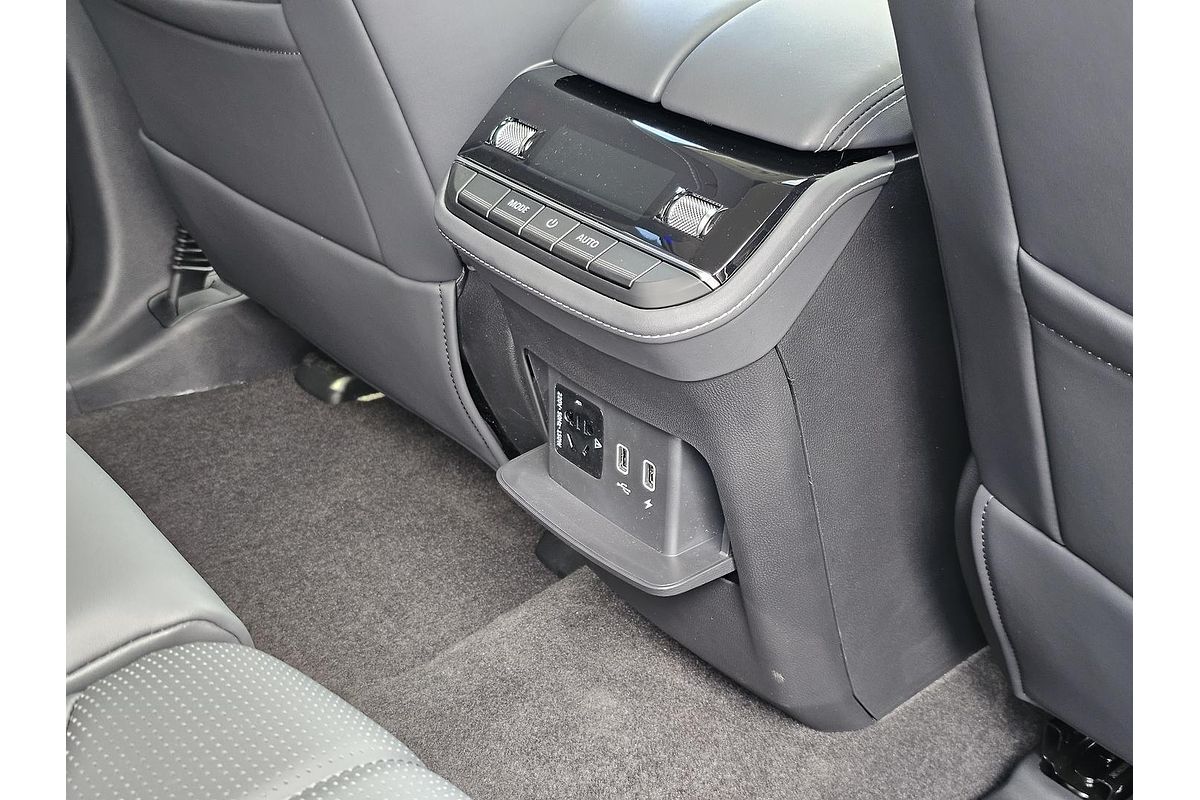 2025 LDV D90 Executive SV9A
