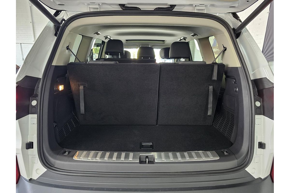 2025 LDV D90 Executive SV9A