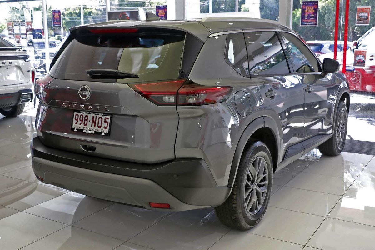 2025 Nissan X-TRAIL ST T33