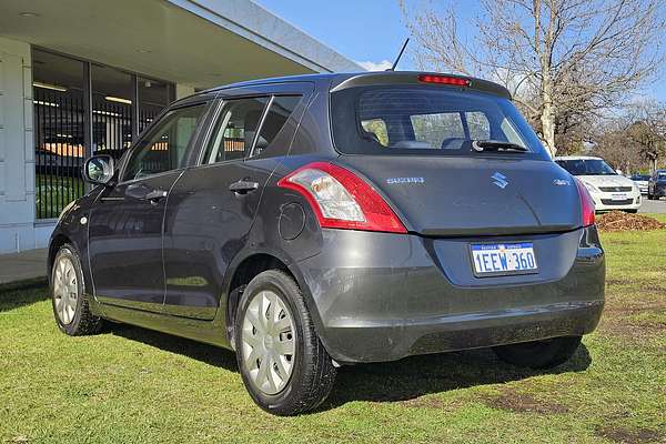 2013 Suzuki Swift GA FZ