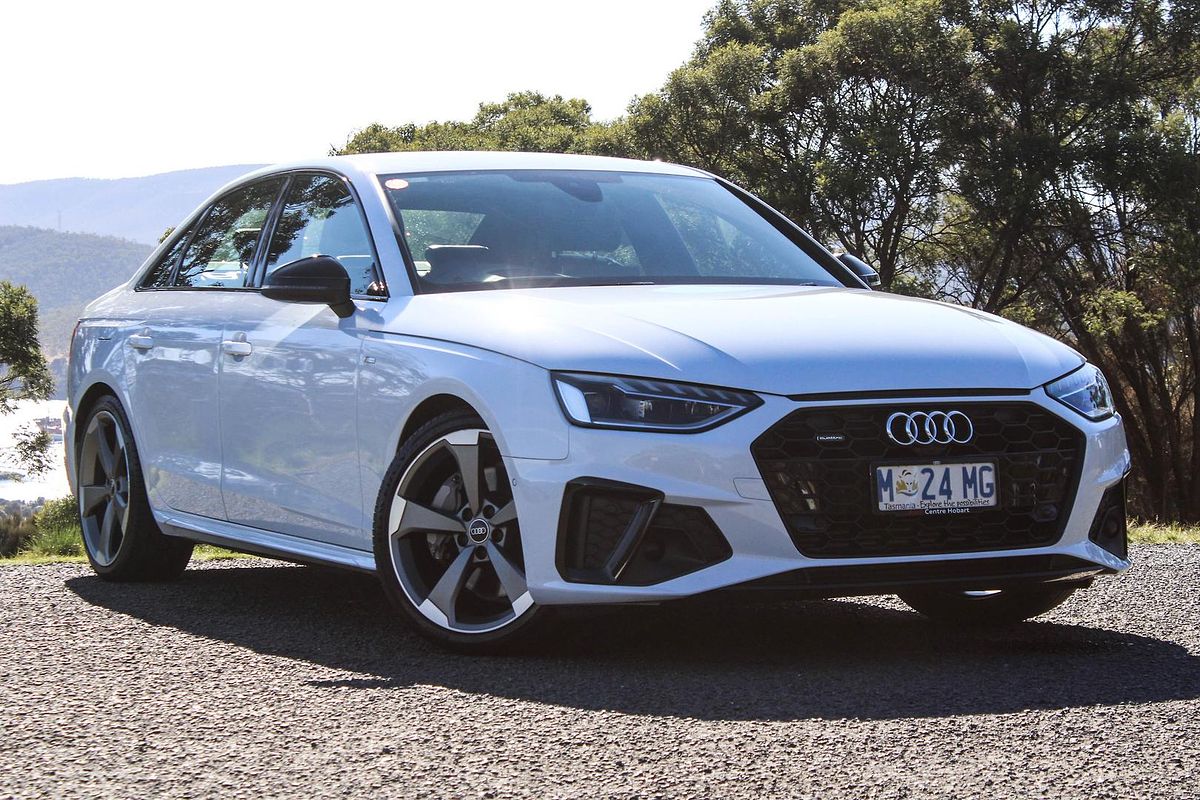 2021 Audi A4 45 TFSI S line B9