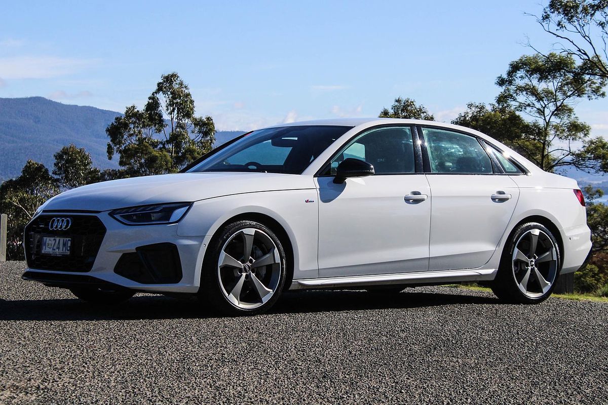 2021 Audi A4 45 TFSI S line B9
