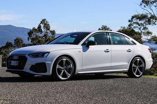 2021 Audi A4 45 TFSI S line B9