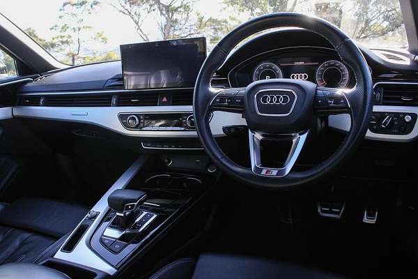 2021 Audi A4 45 TFSI S line B9