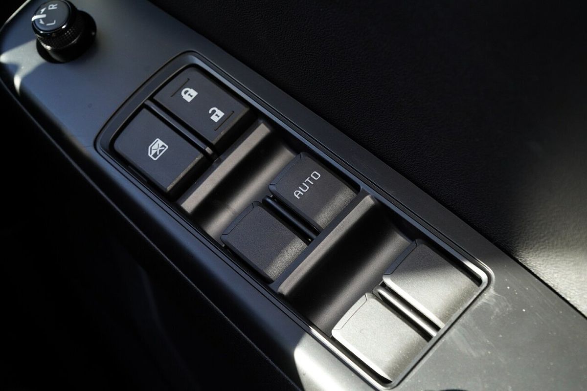 2025 Isuzu D-MAX X-RIDER 4X4