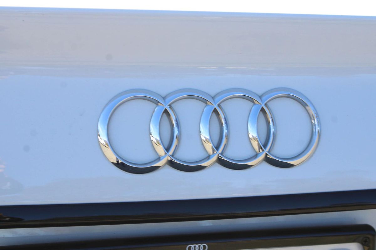 2021 Audi A4 45 TFSI S line B9