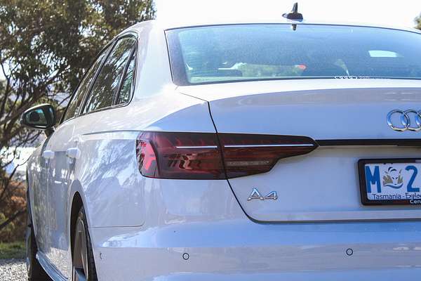 2021 Audi A4 45 TFSI S line B9