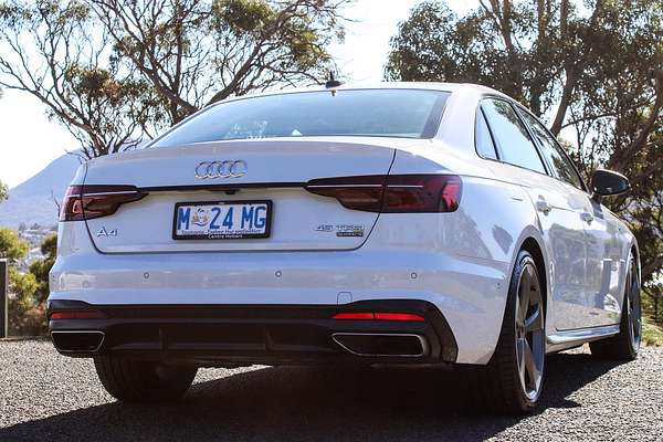 2021 Audi A4 45 TFSI S line B9