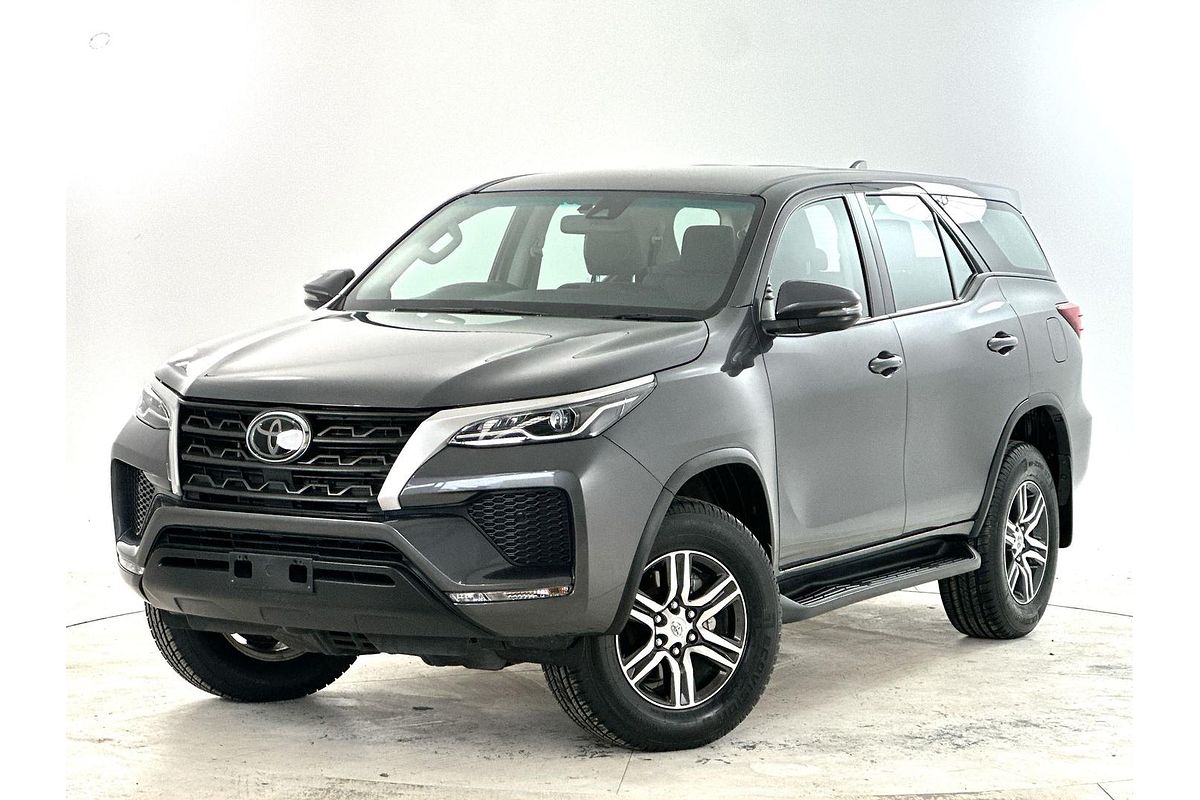 2023 Toyota Fortuner GX GUN156R