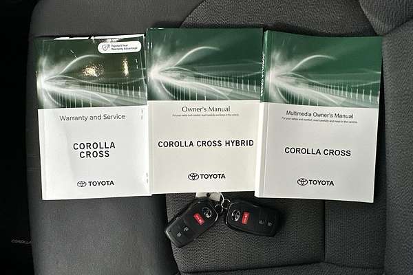 2024 Toyota Corolla Cross GXL MXGH15R