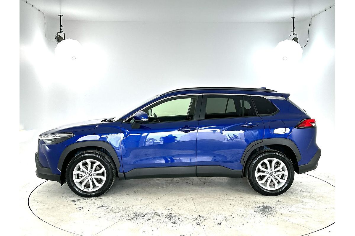 2024 Toyota Corolla Cross GXL MXGH15R