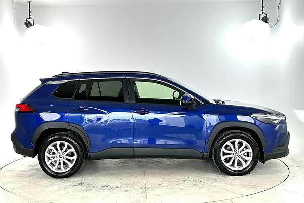 2024 Toyota Corolla Cross GXL MXGH15R