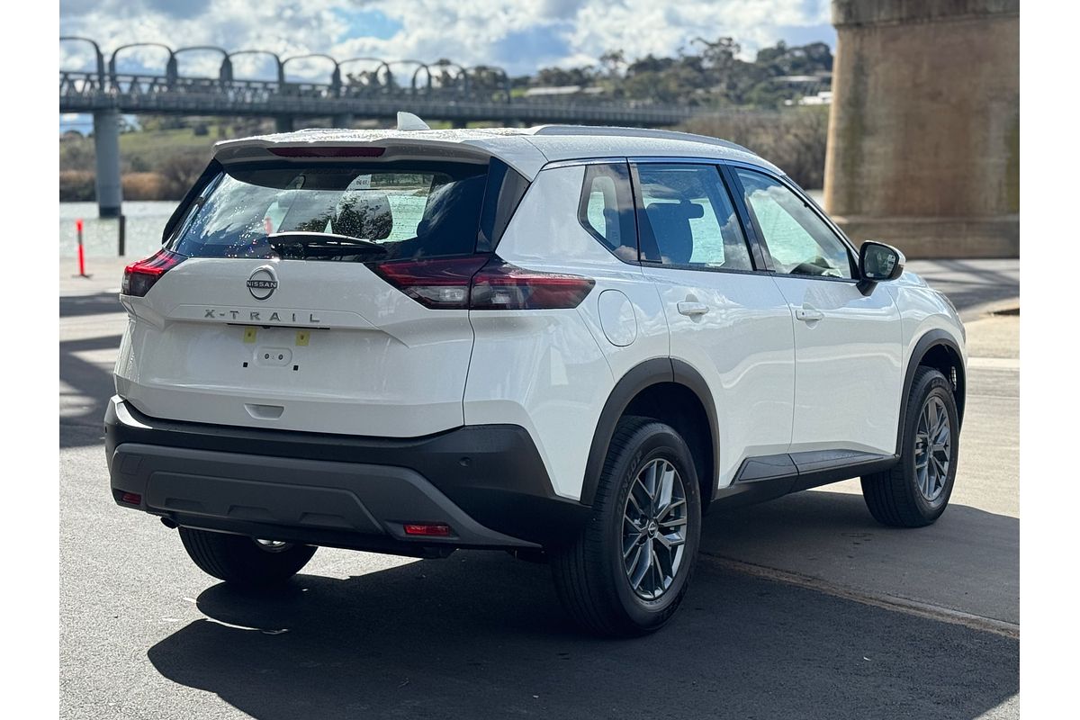 2025 Nissan X-TRAIL ST T33