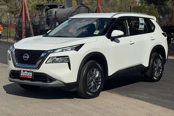 2025 Nissan X-TRAIL ST T33