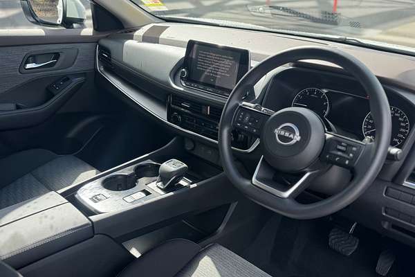 2025 Nissan X-TRAIL ST T33