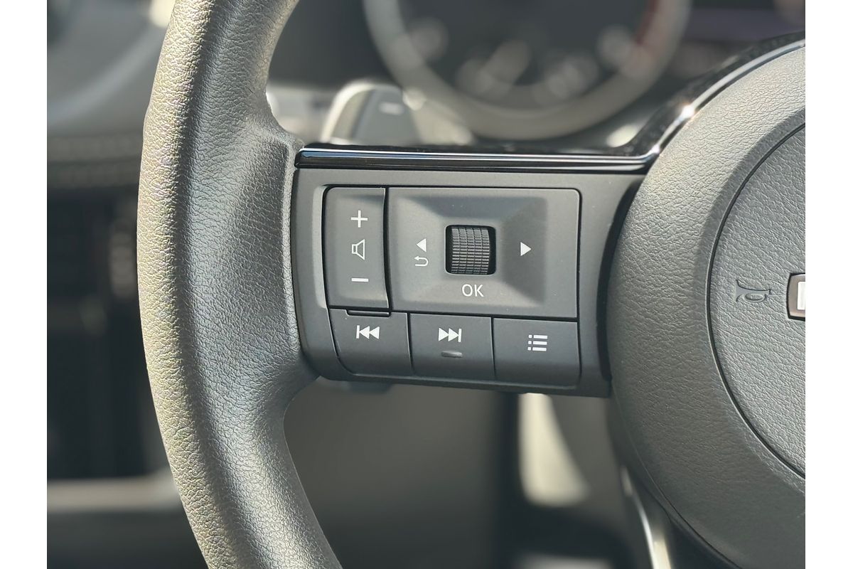 2025 Nissan X-TRAIL ST T33
