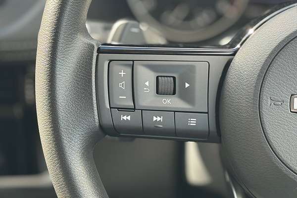 2025 Nissan X-TRAIL ST T33