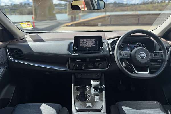 2025 Nissan X-TRAIL ST T33