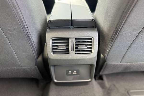 2025 Nissan X-TRAIL ST T33