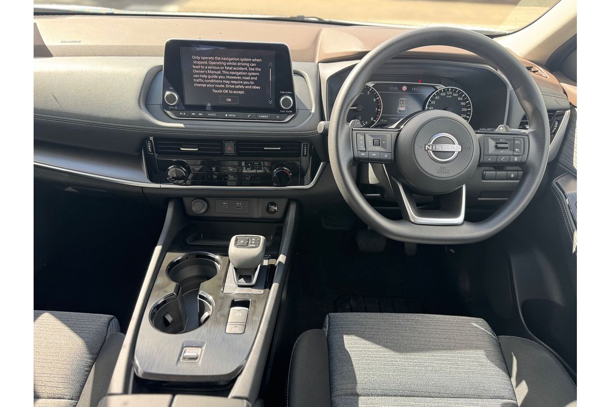 2025 Nissan X-TRAIL ST T33