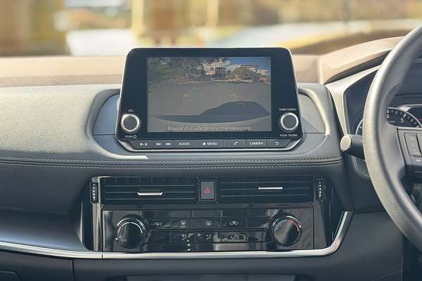 2025 Nissan X-TRAIL ST T33