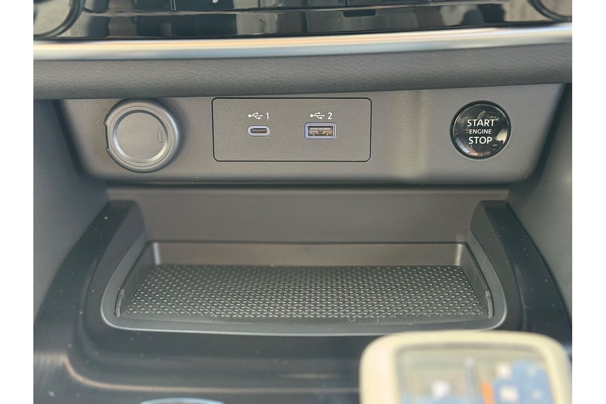 2025 Nissan X-TRAIL ST T33