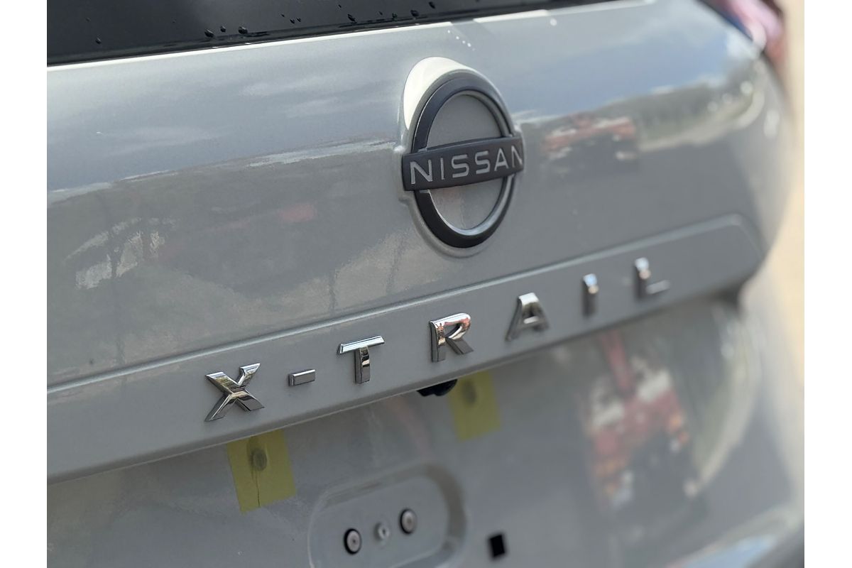 2025 Nissan X-TRAIL ST T33