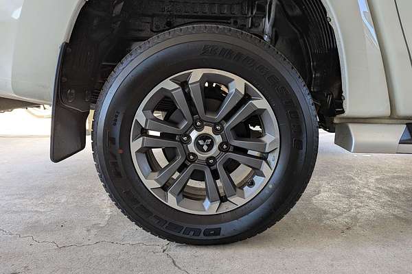 2021 Mitsubishi Triton GLS MR 4X4