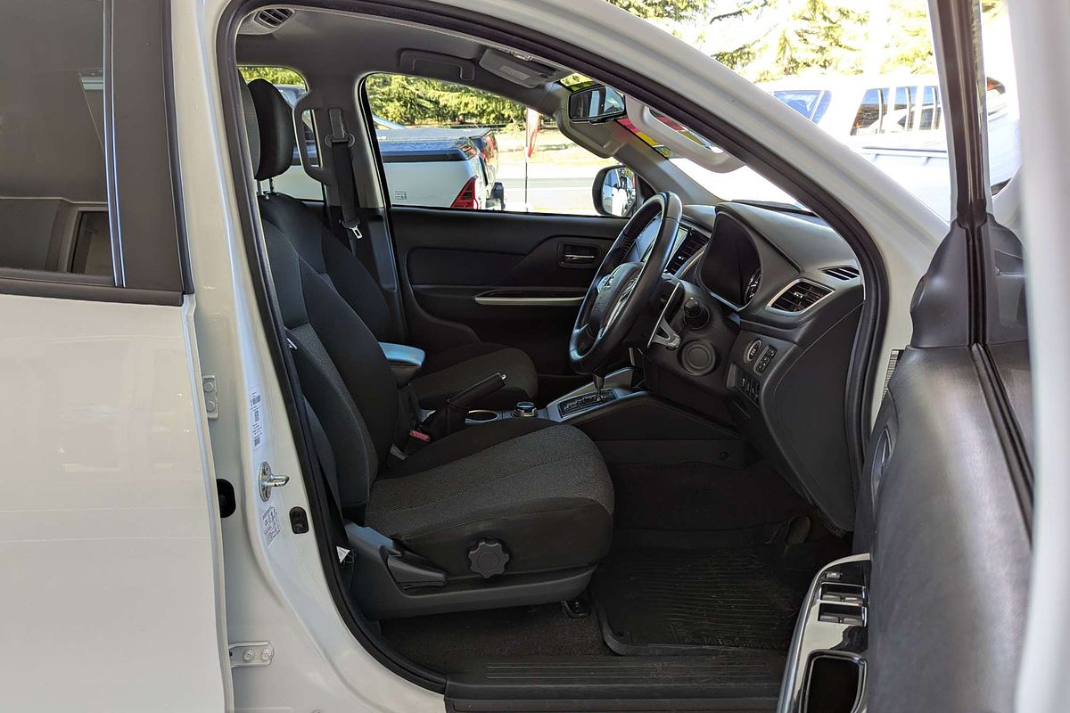 2021 Mitsubishi Triton GLS MR 4X4