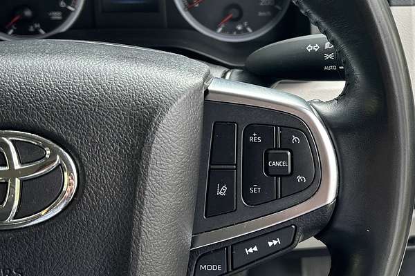 2019 Toyota Hiace Commuter GDH322R ELWB
