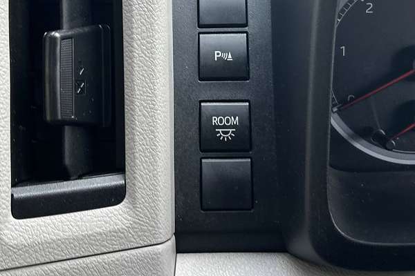2019 Toyota Hiace Commuter GDH322R ELWB