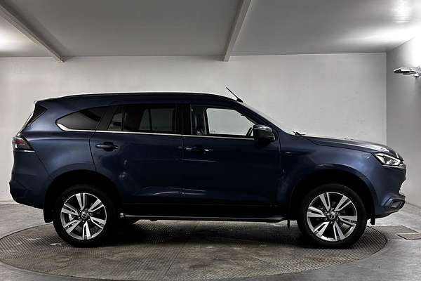 2023 Isuzu MU-X LS-T