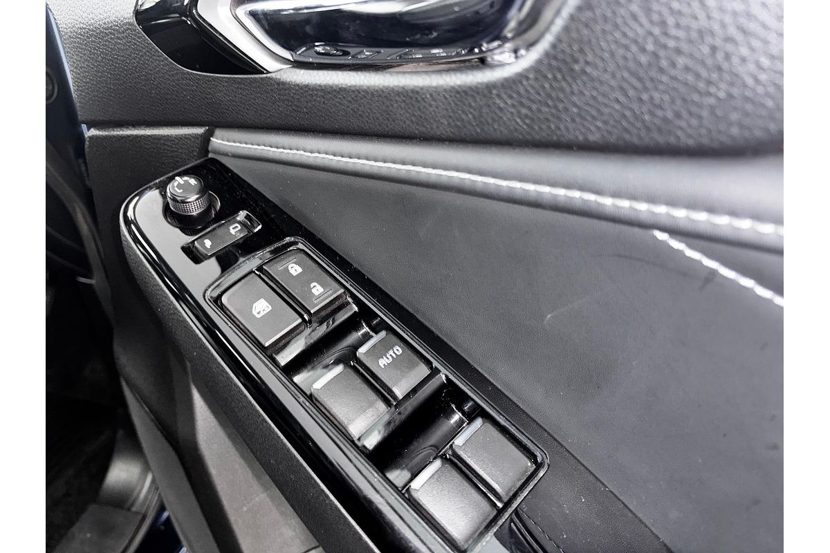 2023 Isuzu MU-X LS-T