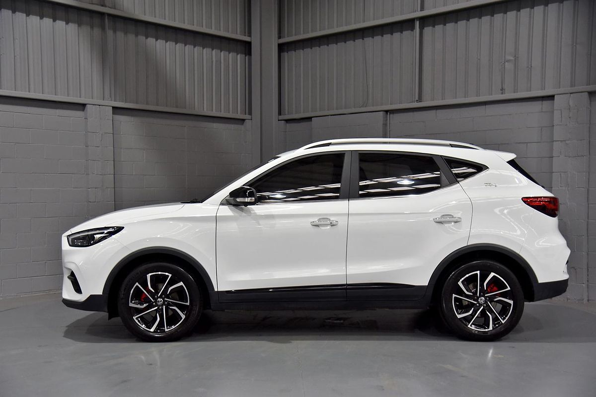 2021 MG ZST Essence