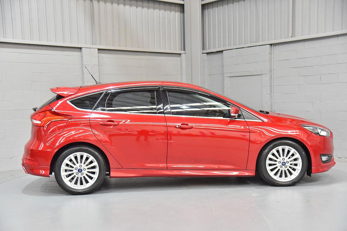 2017 Ford Focus Sport LZ