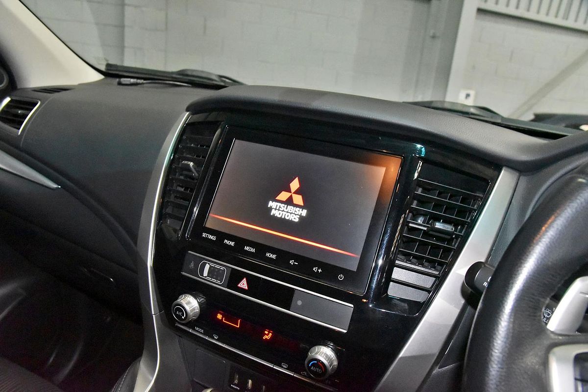 2021 Mitsubishi Pajero Sport GLX QF