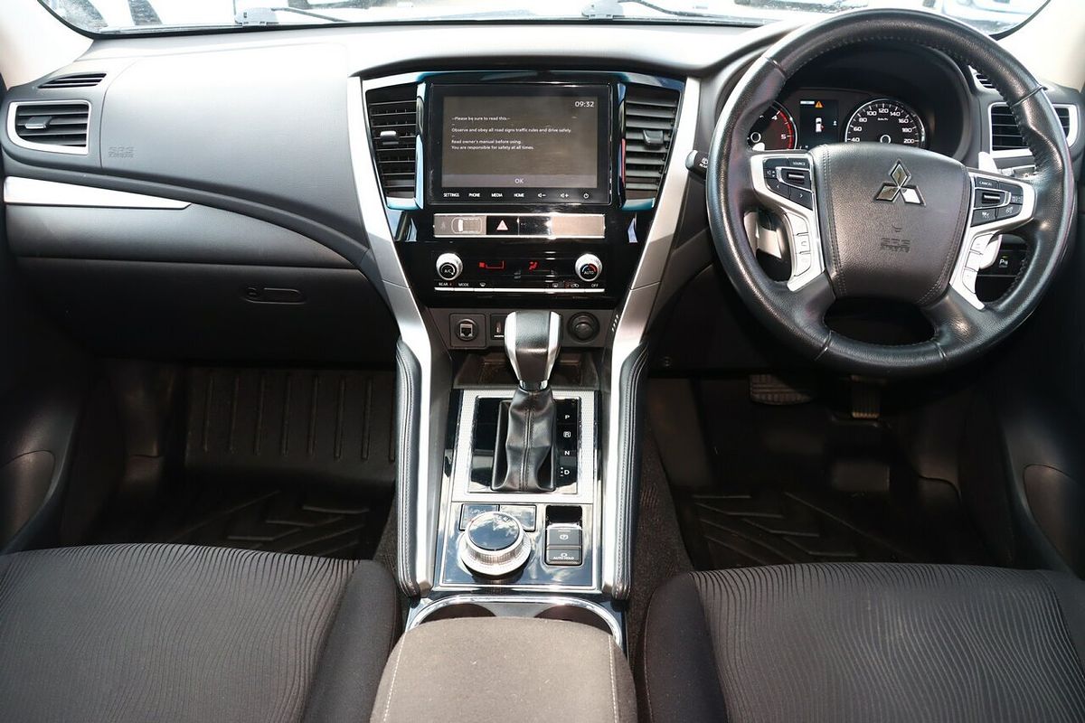 2021 Mitsubishi Pajero Sport GLX QF
