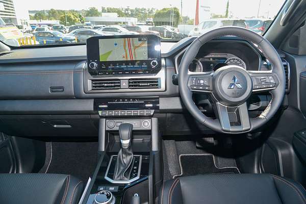 2025 Mitsubishi Triton GSR MV 4X4